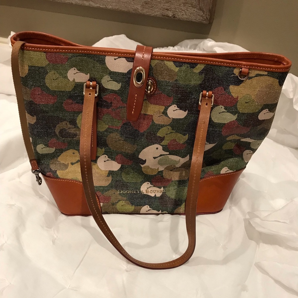 Dooney & Bourke